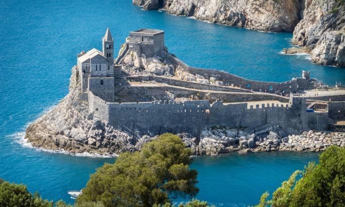 リッコ・デル・ゴルフォ・ディ・スペーツィア La Primula Vicinanza 5 Terreヴィラ エクステリア 写真